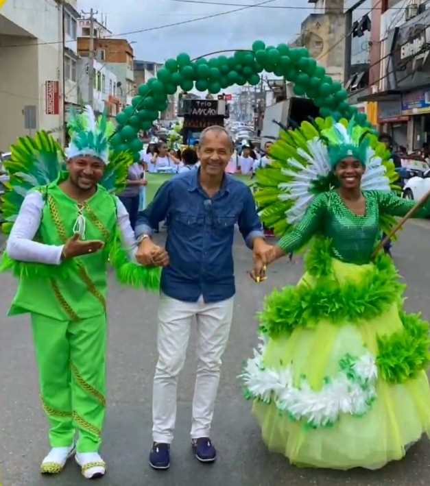 Camacã: Equipes da Gincana Cultural param a cidade com desfile no centro da cidade